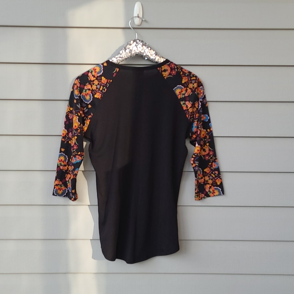 LuLaRoe Randy - Picture 4 of 4